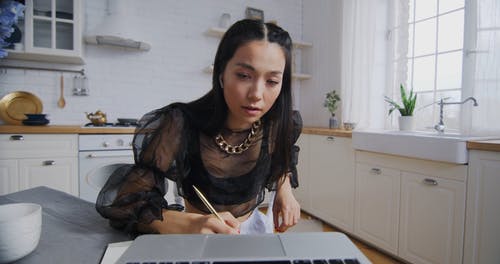有关变焦通话, 商业, 在家的免费素材视频
