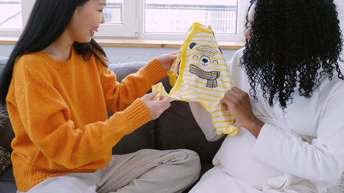 有关坐, 多样化, 婴儿服装的免费素材视频