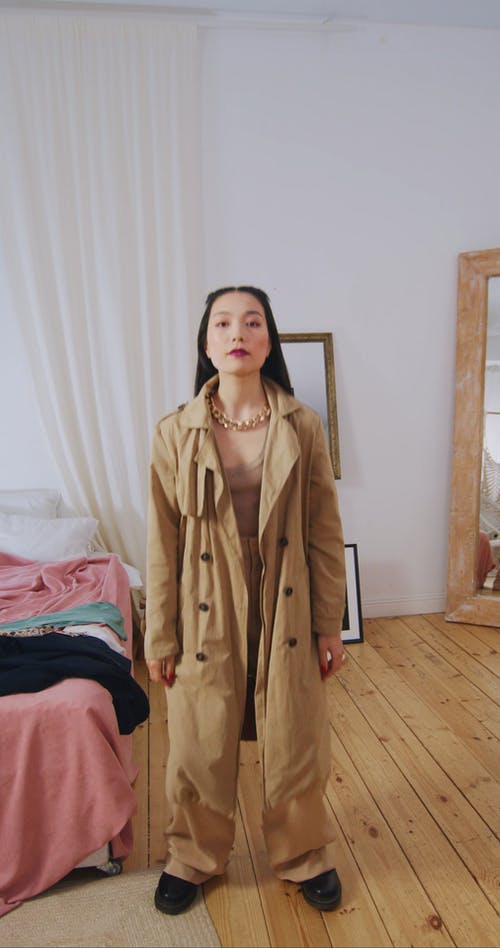 有关休闲装, 公寓, 垂直视频的免费素材视频