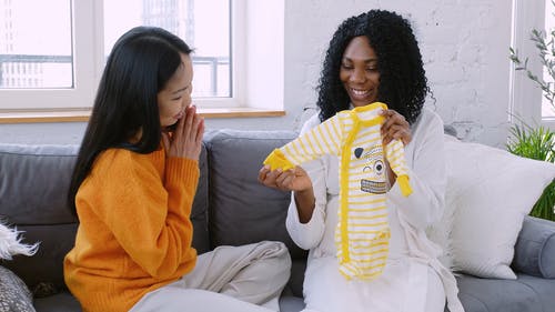 有关坐, 多样化, 婴儿服装的免费素材视频