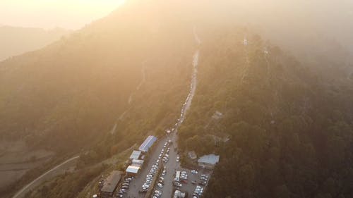 有关@户外, 停放的汽车, 多山的免费素材视频