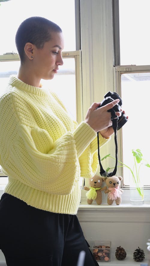 有关DLSR, 垂直视频, 女人的免费素材视频