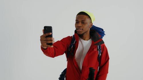 有关（短途）旅行, （顶部有小羊毛球的）羊毛帽子, ＃室内的免费素材视频