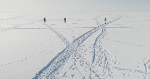 有关（顶部有小羊毛球的）羊毛帽子,フグカサコ,下雪的的免费素材视频