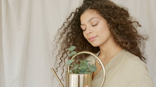 有关工厂, 微笑, 卷发的免费素材视频