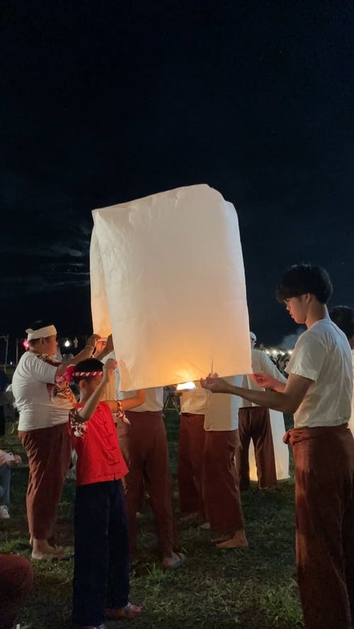 有关人, 垂直视频, 天灯的免费素材视频