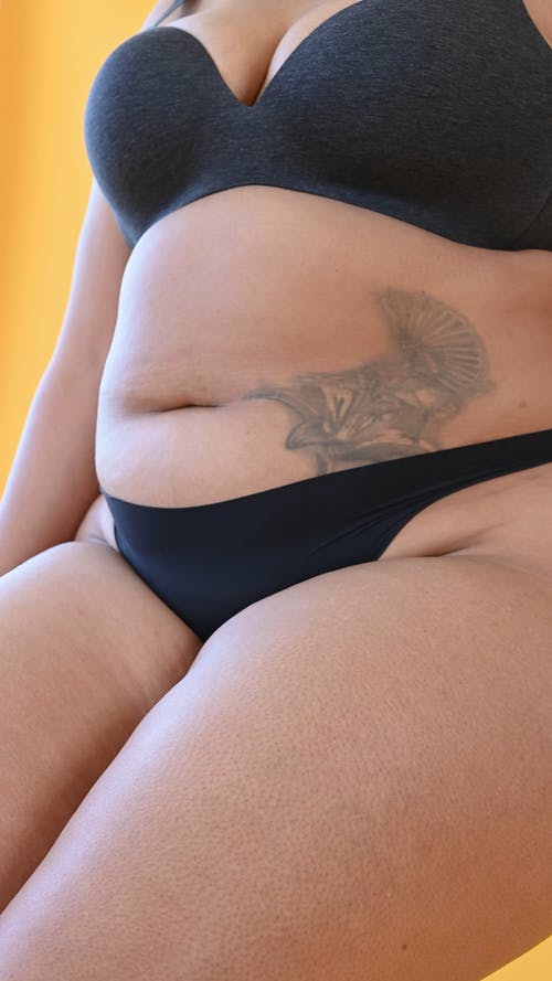 有关不露面, 人物, 内衣的免费素材视频