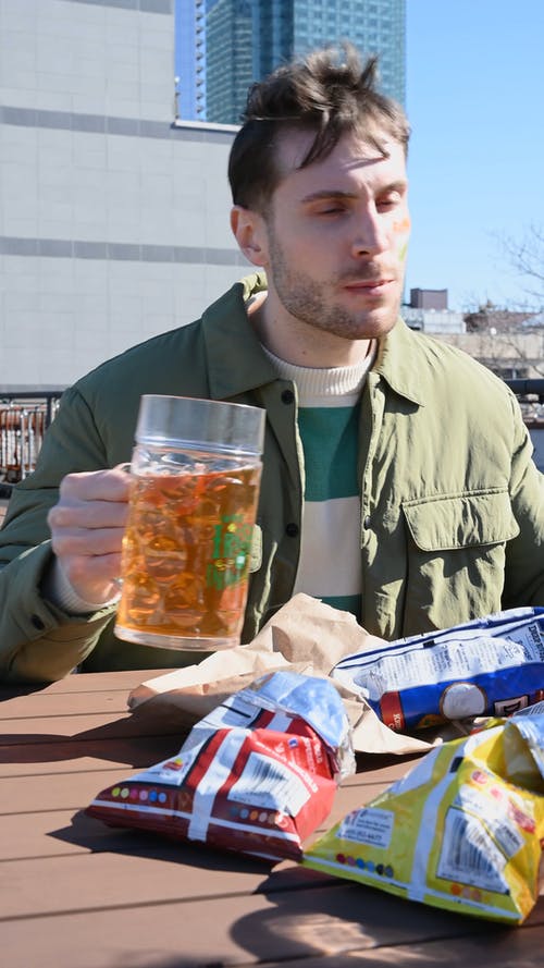 有关@户外, 人, 吃的免费素材视频