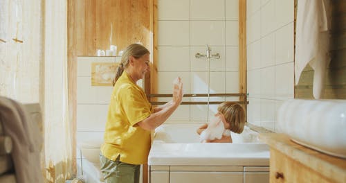 有关在家, 孙子, 室内的免费素材视频