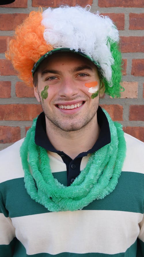 有关人, 假发, 垂直视频的免费素材视频