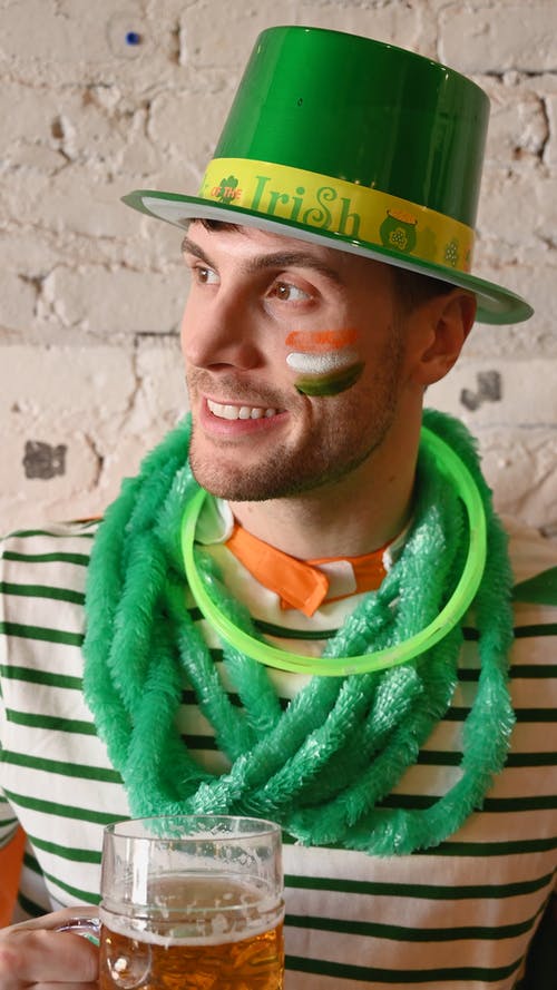 有关人, 啤酒, 啤酒杯的免费素材视频