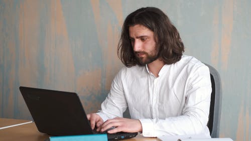 有关人, 室内, 工作的的免费素材视频