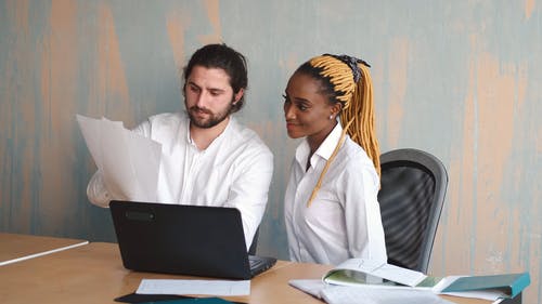 有关＃室内, 办公室工作, 商量的免费素材视频