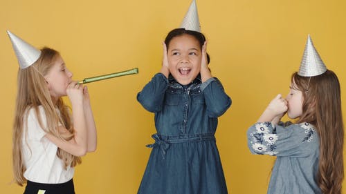 有关orange_background, 吹, 噪声的免费素材视频