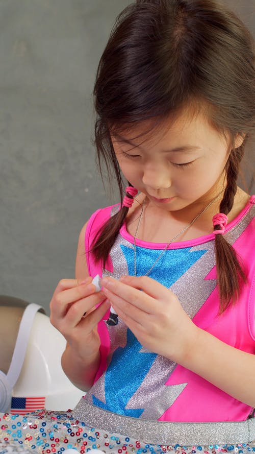 有关儿童, 可爱, 垂直视频的免费素材视频