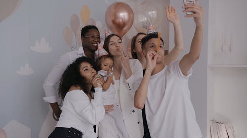 有关儿童, 可爱, 吹的免费素材视频