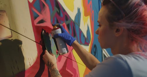 有关喷漆, 涂鸦, 女人的免费素材视频