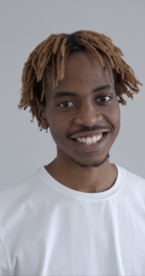 有关人, 垂直视频, 微笑的免费素材视频