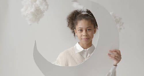 有关半月, 可爱, 女孩的免费素材视频