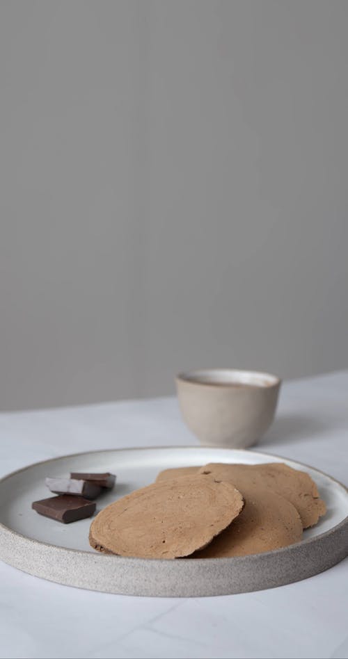 有关倾注, 垂直视频, 巧克力酱的免费素材视频