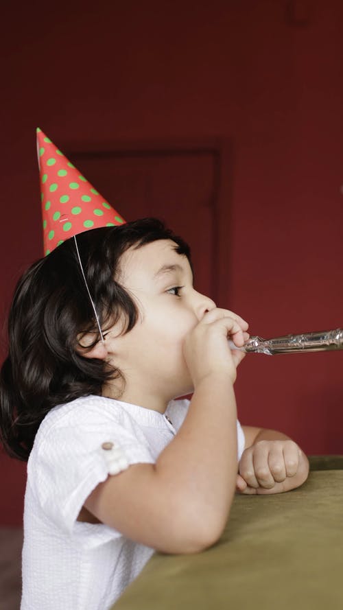 有关垂直视频, 小孩, 爱玩的的免费素材视频