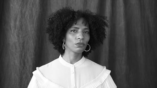 有关严肃, 女人, 工作室的免费素材视频