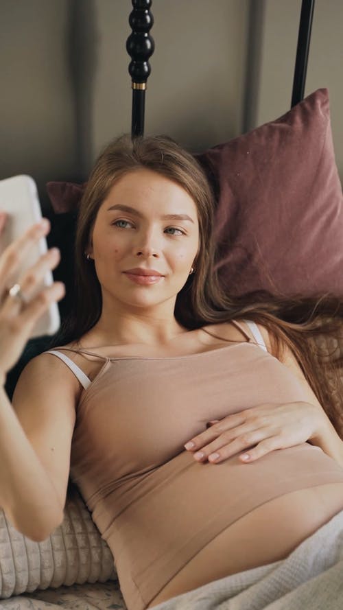 有关垂直视频, 女人, 孕妇的免费素材视频