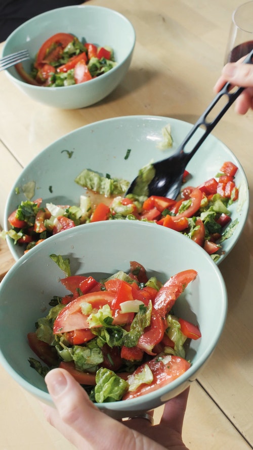 有关健康食品,垂直视频,手的免费素材视频