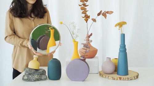 有关反射,女人,室内的免费素材视频