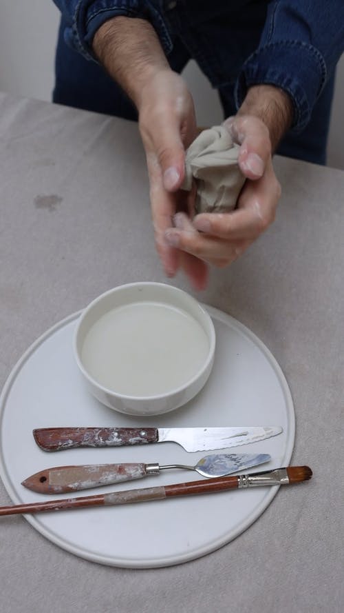 有关在桌子上, 垂直视频, 头顶射击的免费素材视频