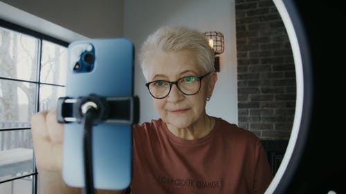 有关女人, 奶奶, 娱乐的免费素材视频