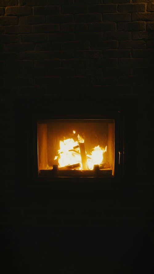 有关呆在家里, 壁炉, 温暖的免费素材视频