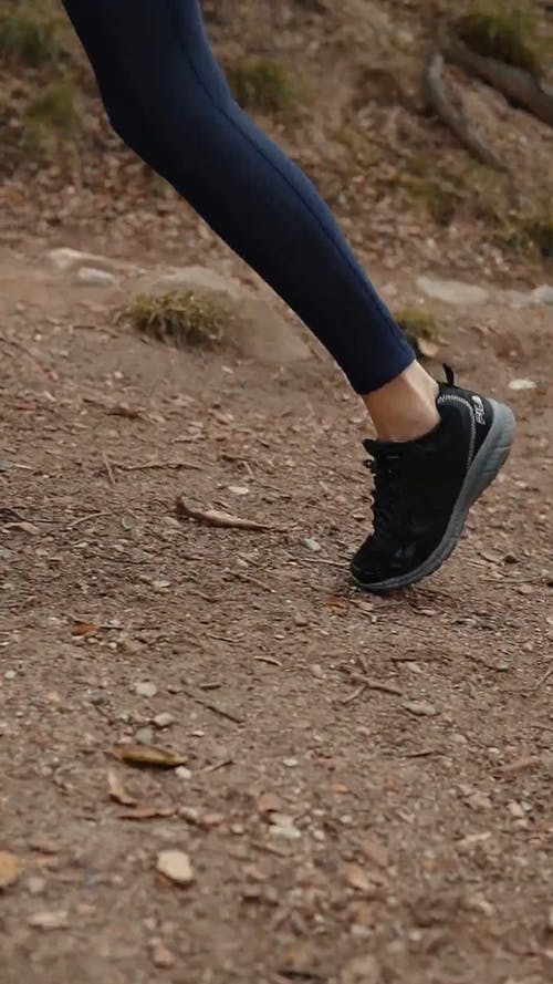 有关垂直视频, 女人, 岩石的免费素材视频