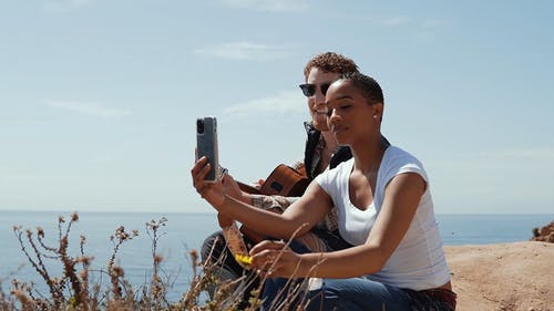 有关@户外, iPhone, 一对的免费素材视频