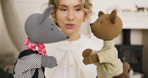有关女人, 室内, 播放的免费素材视频