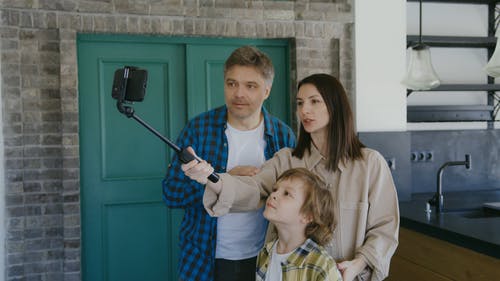 有关一对, 人, 住宅的免费素材视频