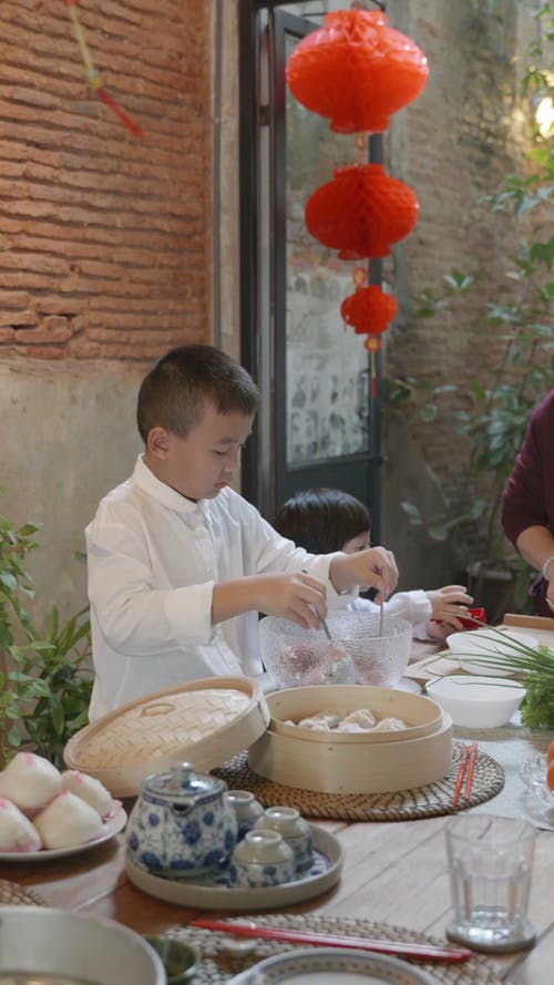 有关亚洲食品, 备餐, 儿子的免费素材视频