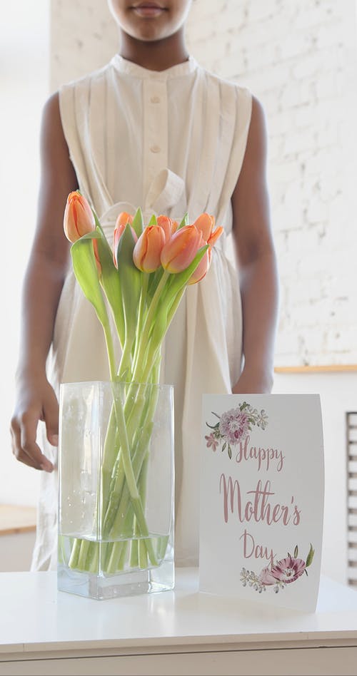 有关垂直视频, 女孩, 插花的免费素材视频