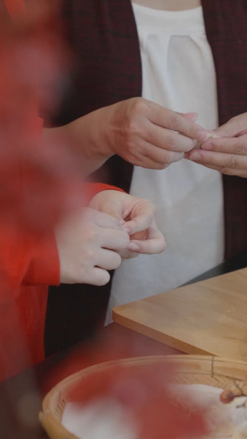有关亚洲食品, 传统服装, 在家的免费素材视频