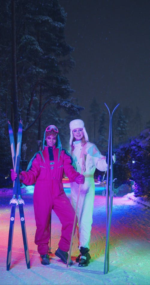 有关80年代, 下雪, 冬装的免费素材视频