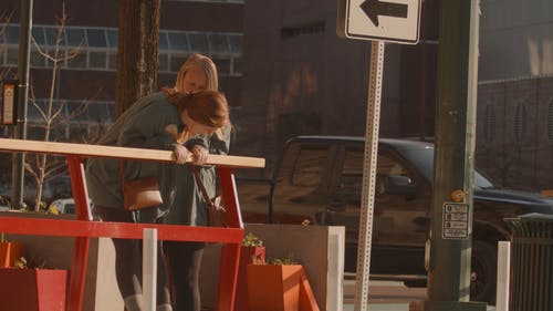 有关一起, 人行道, 女性的免费素材视频