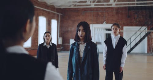 有关受害者, 同学, 多样化的免费素材视频