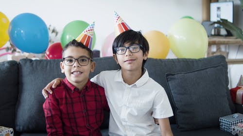 有关4k, 坐, 孩子的免费素材视频