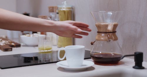 有关chemex, 一对, 倒入的免费素材视频