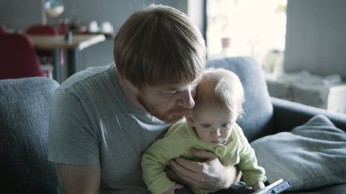 有关一起, 在家, 女孩的免费素材视频