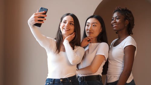 有关和平标志, 多样化, 女性的免费素材视频