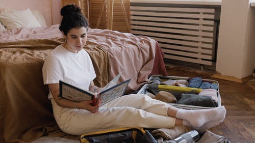 有关休闲, 坐, 女人的免费素材视频