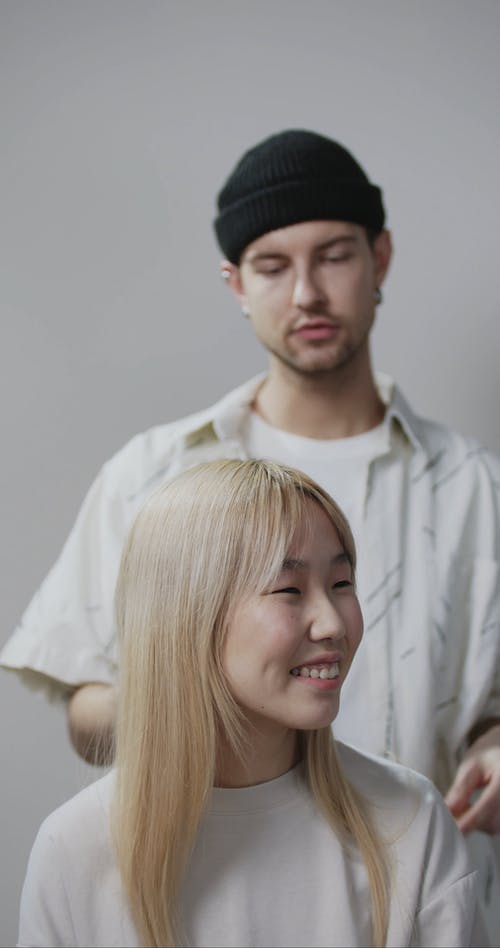 有关人, 发型设计, 垂直视频的免费素材视频