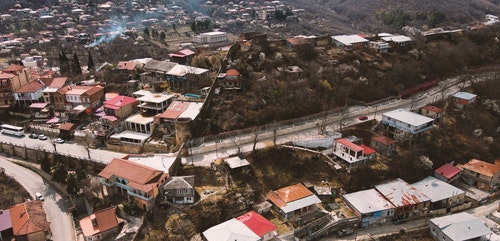 有关小城,山,山峰的免费素材视频