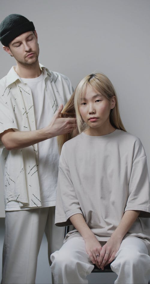 有关人, 发型设计, 垂直视频的免费素材视频